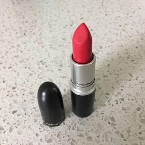MAC• Damn Glamorous lipstick
